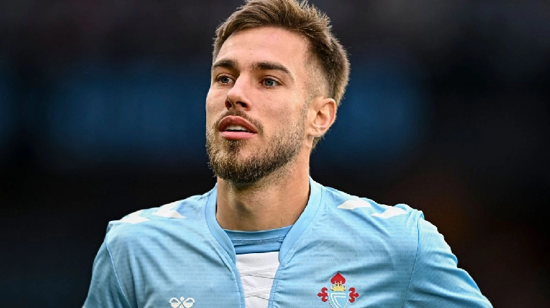 Newcastle United ditawari Óscar Mingueza