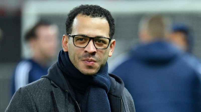 Liam Rosenior Dipecat Chelsea Ambil Langkah Tegas di Tengah Krisis
