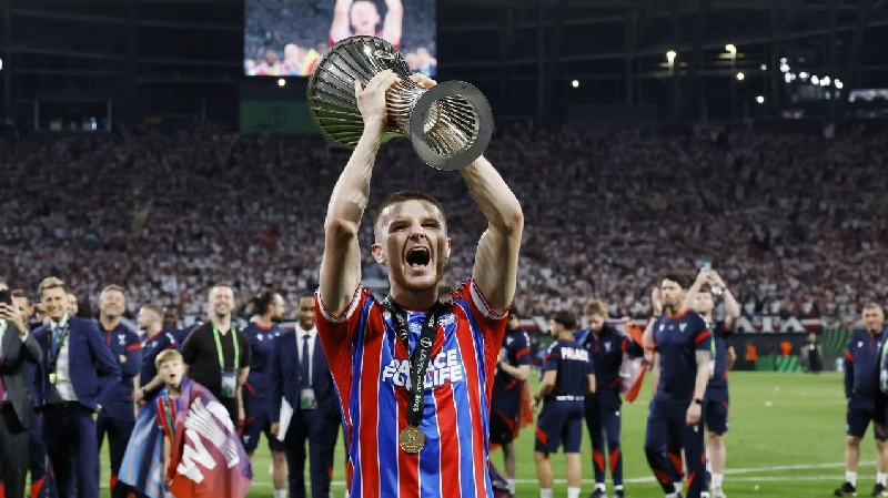 Adam Wharton dan Kontrol Permainan yang Dewasa