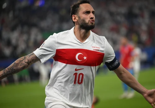 Hakan Calhanoglu