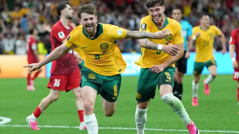 Analisis Australia Kompak, Fisikal, dan Berbahaya dari Momen Kedua