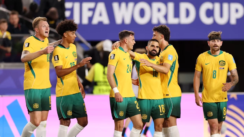 Analisis Australia Struktur 5 Bek dan Serangan yang Efisien