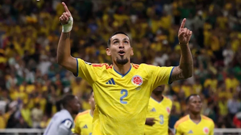 Analisis Kolombia Lebar Lapangan, Tekanan Sayap, dan Gol dari Lini Kedua