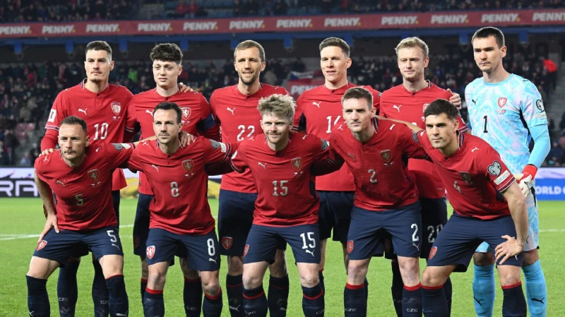 Analisis Republik Ceska Fisik, Direct, dan Berbahaya dari Bola Mati