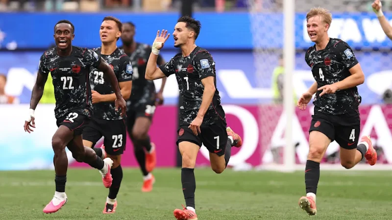 Hasil Afrika Selatan vs Kanada - Gol Menit Akhir Bawa Kanada ke 16 Besar