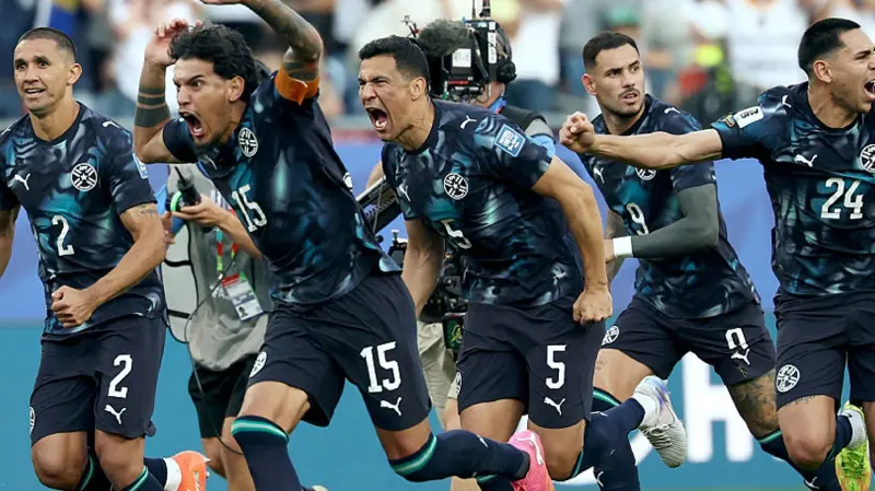 Pemain Kunci - Orlando Gill, José Canale, dan Julio Enciso