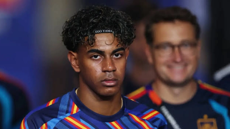 Alasan Lamine Yamal Memakai Headband EGO di Piala Dunia 2026