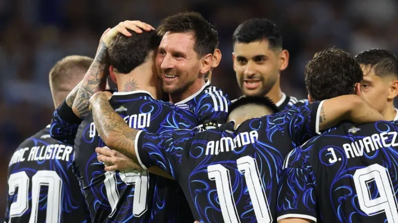 FIFA Kabulkan Permintaan Argentina Pakai Jersey Biru Saat Hadapi Inggris