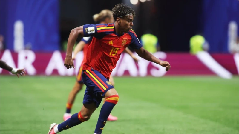 Jalannya Pertandingan - Spanyol Tidak Memberi Austria Ruang Bernapas