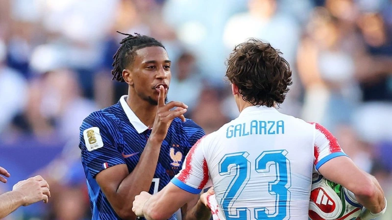 Kronologi Kartu Kuning Michael Olise vs Paraguay