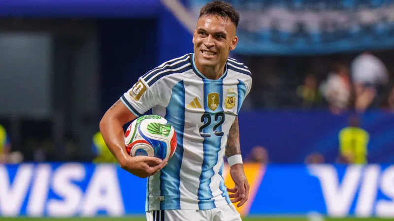 Lautaro Martínez Mengunci Kemenangan