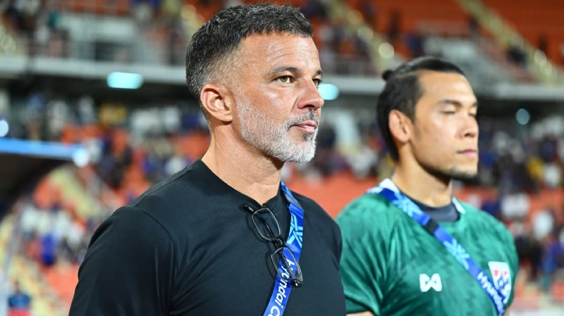 Anthony Hudson Minta Thailand Bermain Tanpa Rasa Takut