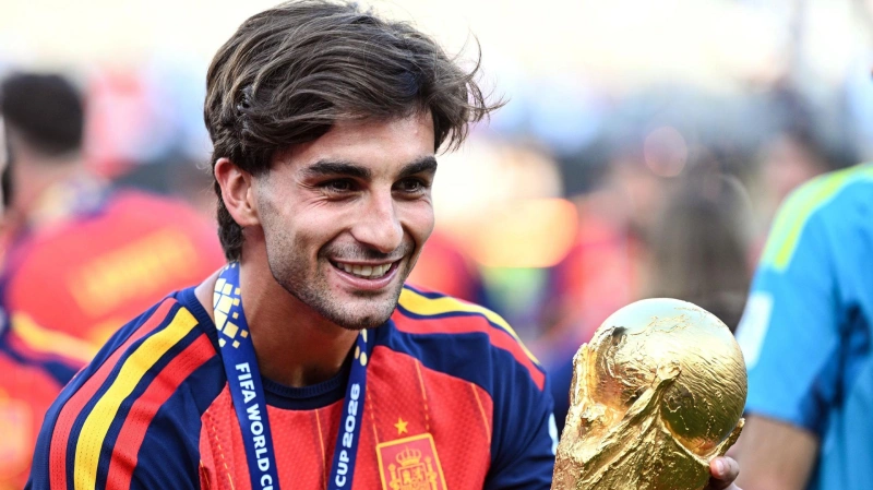 Ferran Torres Menuju PSG, Barcelona Sepakati Transfer €50 Juta