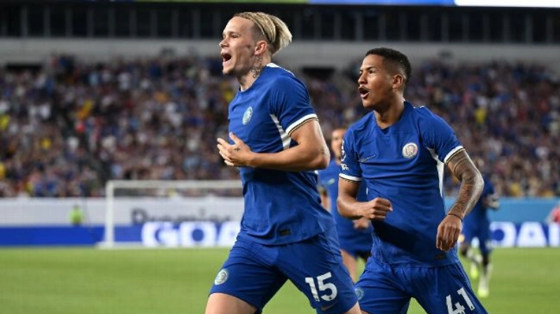 Analisis Chelsea Tajam di Depan, Rentan saat Transisi