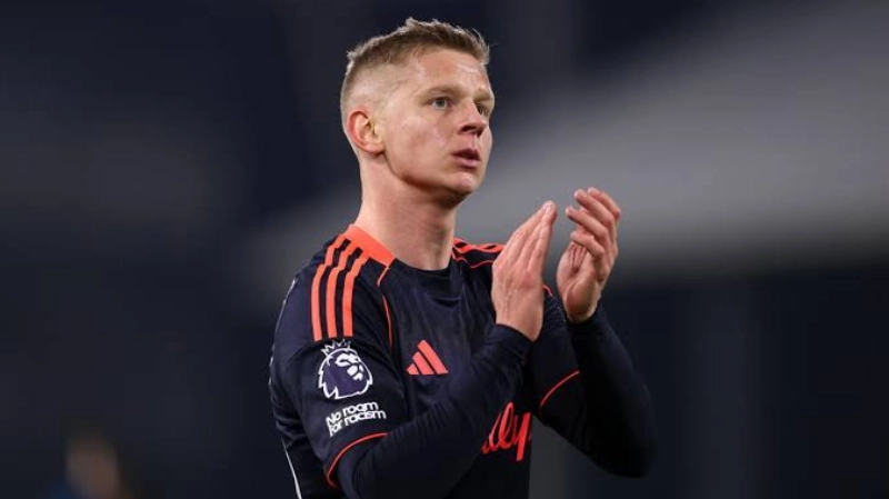 Zinchenko Kembali, Ajax Punya Prioritas Lain